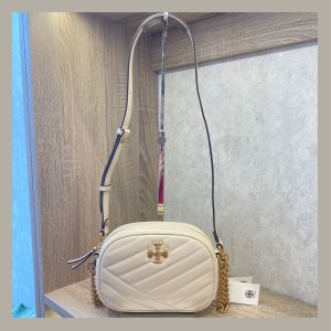 Tory Burch Crossbody Kira Chrevron Camera Bag New Cream