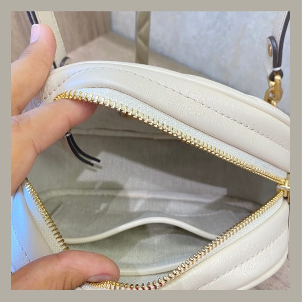Tory Burch Crossbody Kira Chrevron Camera Bag New Cream - Imagen 7