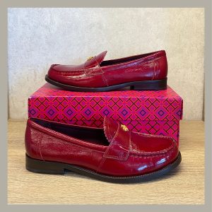 Tory Burch Zapato Classic Loafer Crimson Red Size 6