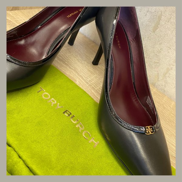 Tory Burch Zapato Double T Buckle Pump Black Size 8 - Imagen 5