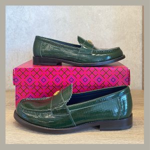 Tory Burch Zapato Classic Loafer Dark Everglade Size 6