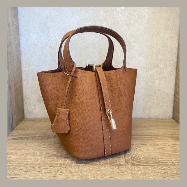 Basic & Chic Hand Bag Cuadrado con Candado Marrón - Imagen 2