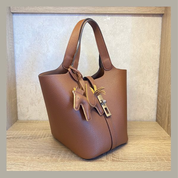 Basic & Chic Hand Bag Cuadrado Marrón - Imagen 2
