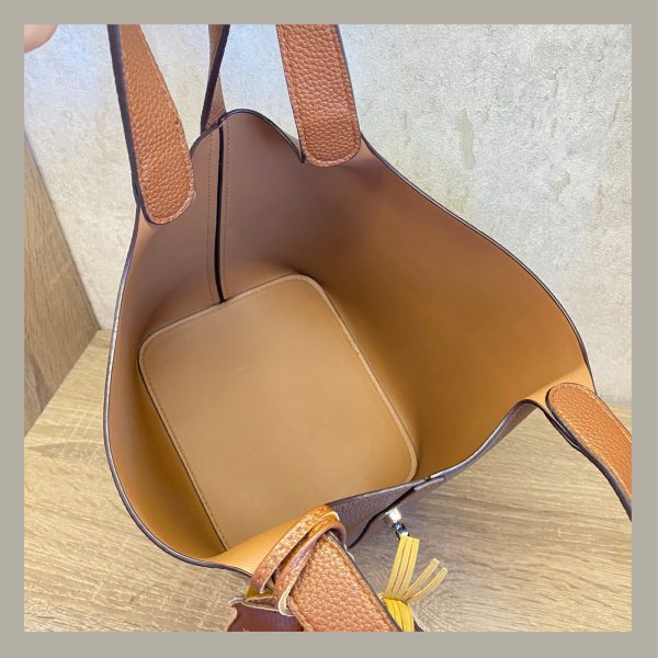 Basic & Chic Hand Bag Cuadrado Marrón - Imagen 5