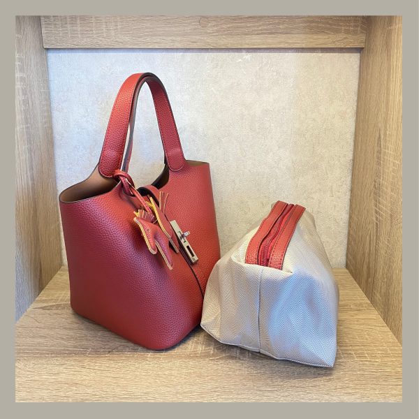 Basic & Chic Hand Bag Cuadrado Rojo - Imagen 3