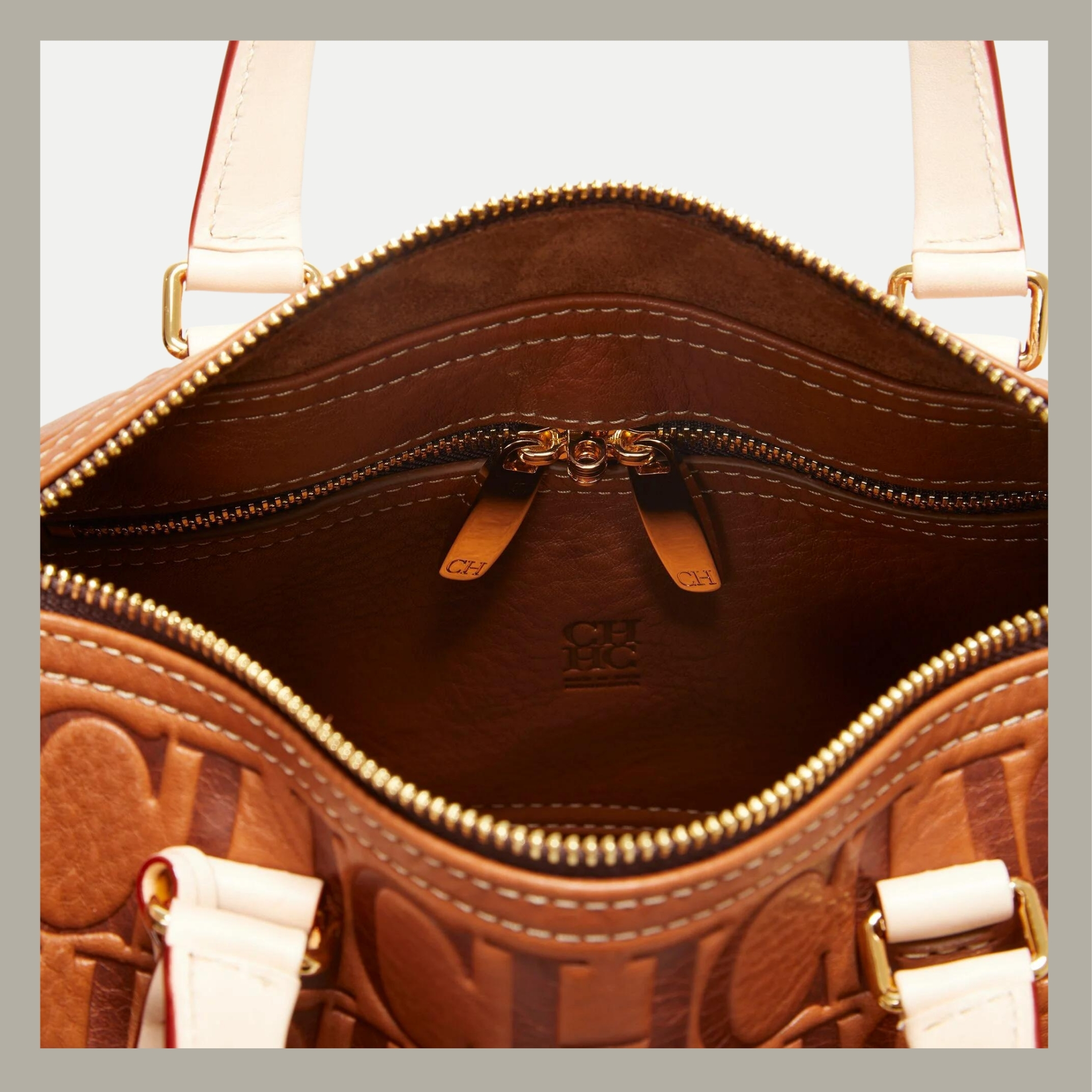 Carolina Herrera Tote Bag Andy 7 Locked Monogram Cognac - Imagen 4